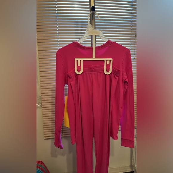 Juicy Couture Girls NWT Cotton 2 Piece Pajamas Long Sleeve and Long Pants - Picture 6 of 7